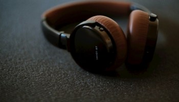 black and brown sony headphones